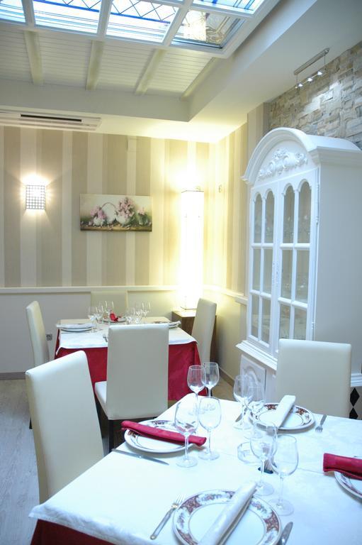 Hotel Ideal Βιγιαρρομπλέδο Εξωτερικό φωτογραφία